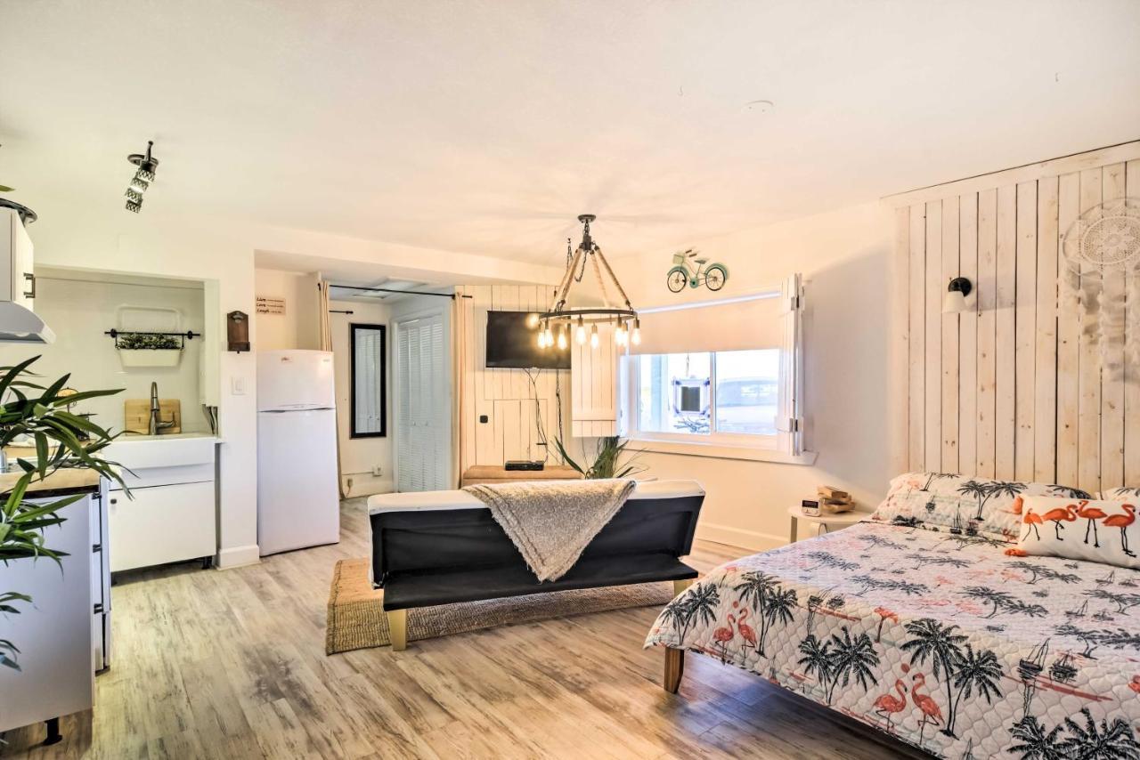Idyllic Pass-A-Grille Studio - Walk To The Beach! St. Pete Beach Esterno foto